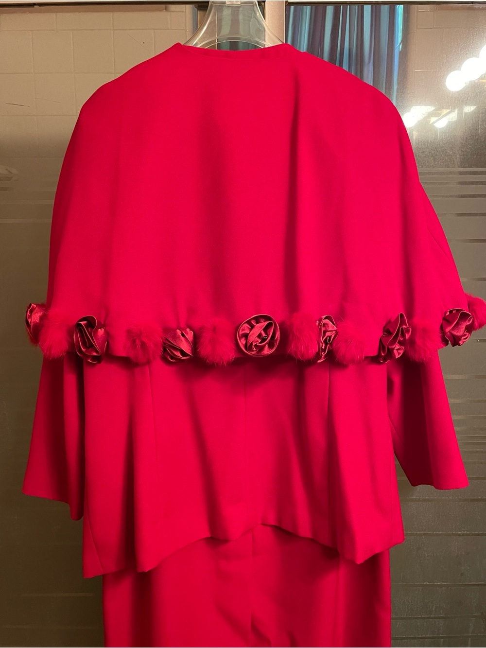 3Pc Elegant VTG Red Women's Maxi Length Skirt Jacket & Cape Tailored suit 16W - Picture 6 of 13